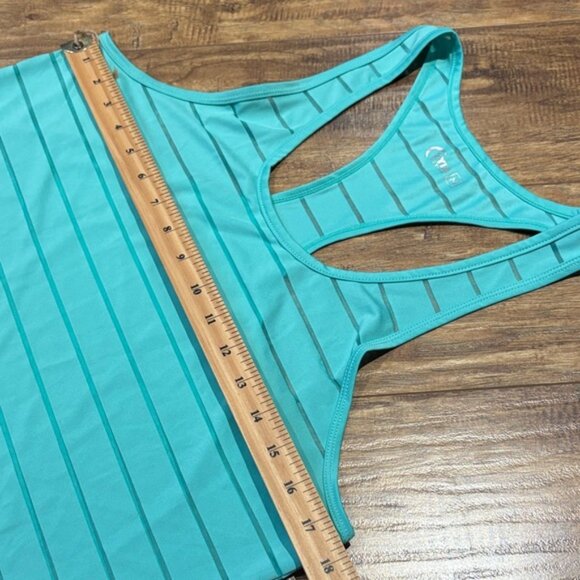 Zyia Active Havana Tank in mint green Lightweight Striped Mesh - Picture 4 of 7